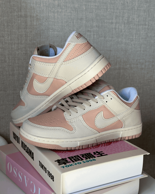 Tênis Dunk Off White e Rosa com Cardaços Extras